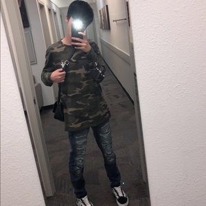 Meet your Posher, Blake